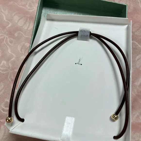 NWT ⚜️🤎⚜️ ATTERRI Genuine Leather Necklace with Jeweled Cross Pendant - Picture 12 of 12
